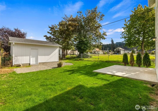 Photo 3 of Single family home for sale at 262 N Olympia St, Tenino, WA 98589 | MLS# NWM2540976 | Listing updated on 2026-09-22
