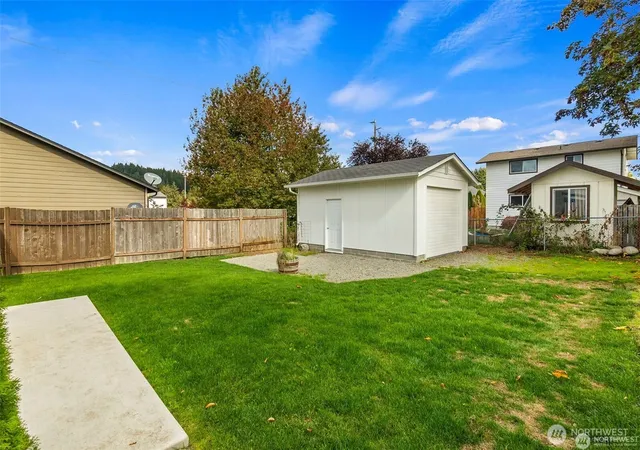 Photo 4 of Single family home for sale at 262 N Olympia St, Tenino, WA 98589 | MLS# NWM2540976 | Listing updated on 2026-09-22