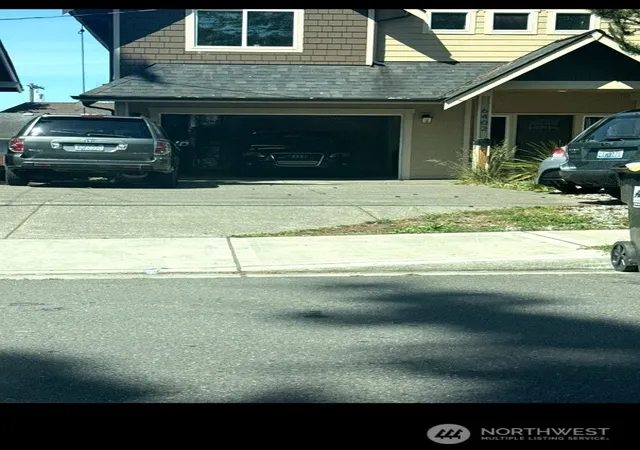 Photo 1 of Single family home for sale at 6402 S Park Ave, Tacoma, WA 98408 | MLS# NWM2540979 | Listing updated on 2026-09-22