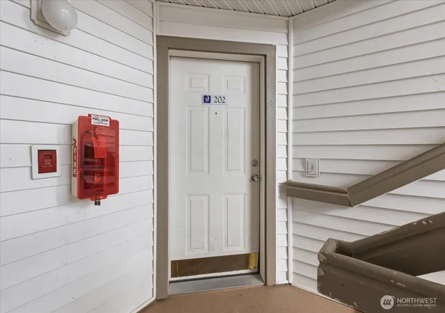 Photo 3 of Condo for sale at 727 114th Street Sw #X202, Everett, WA 98204 | MLS# NWM2540999 | Listing updated on 2026-09-22