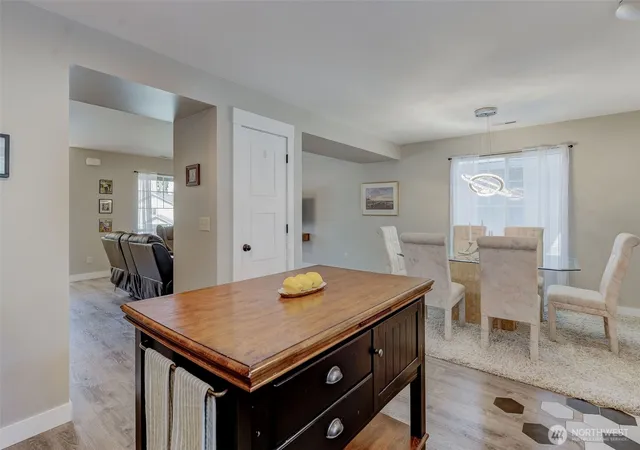 Photo 3 of Single family home for sale at 264 Saddlehorn Ln, Wenatchee, WA 98801 | MLS# NWM2541010 | Listing updated on 2026-09-22