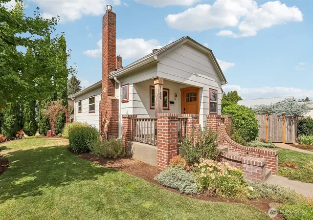 Photo 3 of Single family home for sale at 4100 Creston Ave, Vancouver, WA 98663 | MLS# NWM2541035 | Listing updated on 2026-10-01