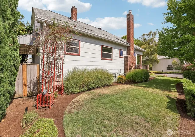 Photo 4 of Single family home for sale at 4100 Creston Ave, Vancouver, WA 98663 | MLS# NWM2541035 | Listing updated on 2026-10-01
