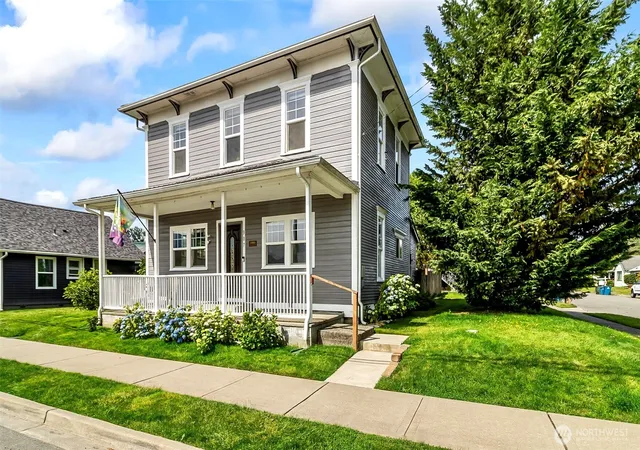 Photo 2 of Single family home for sale at 307 3rd Street, Sultan, WA 98294 | MLS# NWM2541053 | Listing updated on 2026-09-30