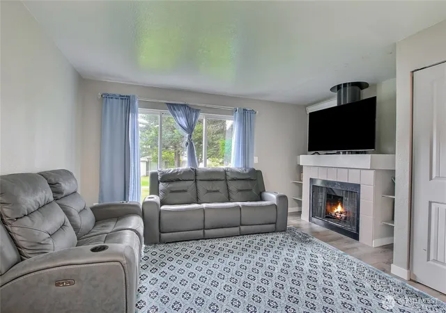 Photo 3 of Condo for sale at 2100 S 336th Street #Q3, Federal Way, WA 98003 | MLS# NWM2541056 | Listing updated on 2026-09-22