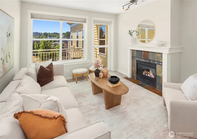 Photo 3 of Condo for sale at 2901 Ne Blakeley St #409, Seattle, WA 98105 | MLS# NWM2541061 | Listing updated on 2026-09-22