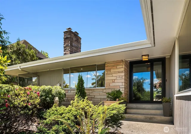 Photo 1 of Sale Pending at 5757 64th Avenue Ne, Seattle, WA 98105 | MLS# NWM2541143 | Listing updated on 2026-10-06