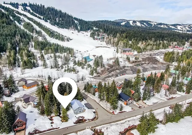Photo 3 of Single family home for sale at 811 E Hyak Dr, Hyak, WA 98068 | MLS# NWM2541177 | Listing updated on 2026-09-22