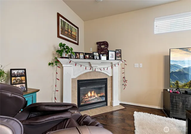 Photo 3 of Single family home for sale at 111 178th Street Ct E, Spanaway, WA 98387 | MLS# NWM2541181 | Listing updated on 2026-09-22