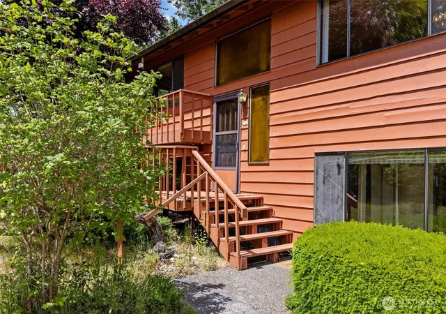 Photo 3 of Single family home for sale at 5359 Ruby Pl Ne, Bainbridge Island, WA 98110 | MLS# NWM2541184 | Listing updated on 2026-09-28