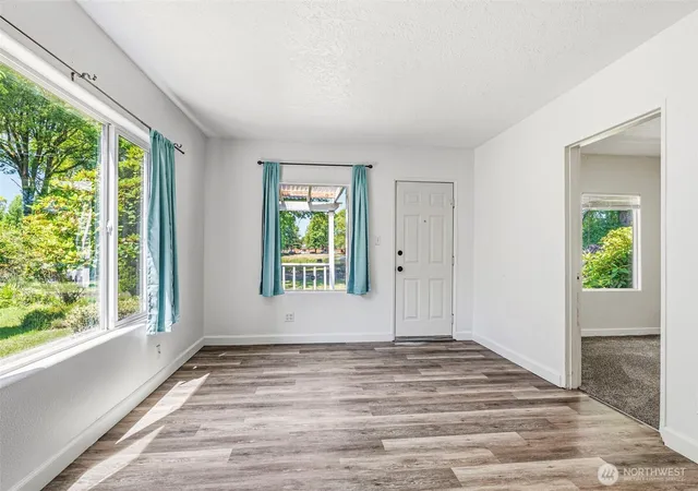 Photo 3 of Single family home for sale at 1821 Nichols Blvd, Longview, WA 98632 | MLS# NWM2541216 | Listing updated on 2026-09-22