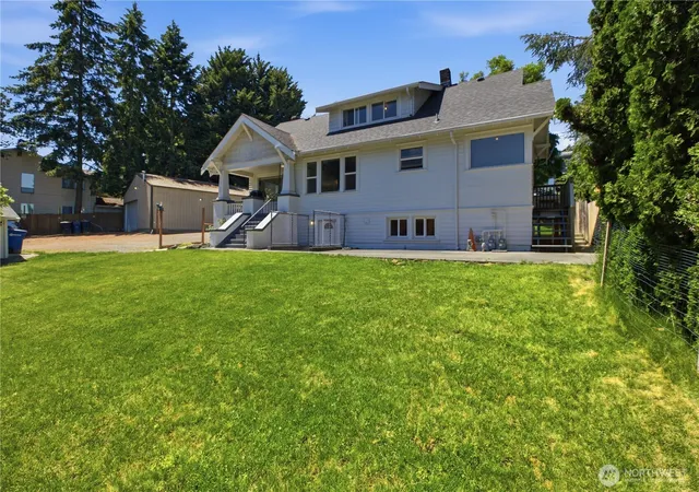 Photo 3 of Single family home for sale at 13025 Ambaum Blvd Sw #A & B, Burien, WA 98146 | MLS# NWM2541254 | Listing updated on 2026-09-22