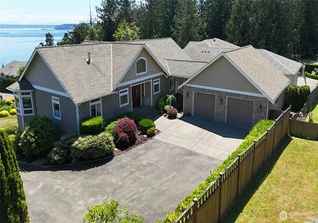 Photo 2 of Single family home for sale at 8102 E Perelli Ln, Port Orchard, WA 98366 | MLS# NWM2541293 | Listing updated on 2026-09-29