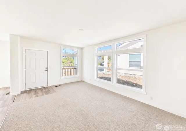 Photo 2 of Manufactured home for sale at 2073 Timber St #35, Enumclaw, WA 98022 | MLS# NWM2541308 | Listing updated on 2026-10-01