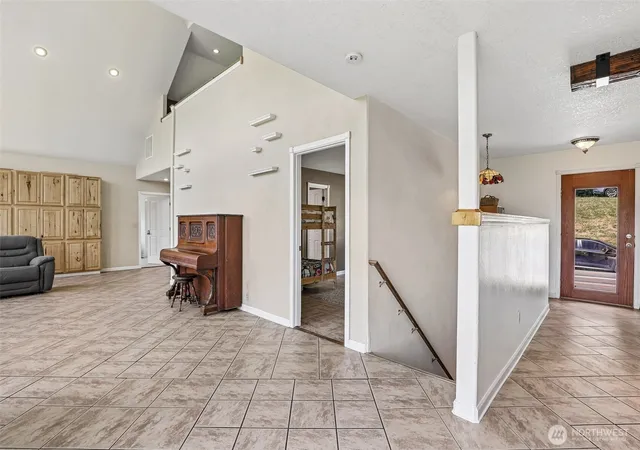 Photo 3 of Single family home for sale at 138 Marian Ln, Ariel, WA 98603 | MLS# NWM2541320 | Listing updated on 2026-09-22