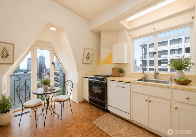Photo 3 of Condo for sale at 1017 Minor Ave #1401, Seattle, WA 98104 | MLS# NWM2541335 | Listing updated on 2026-09-30