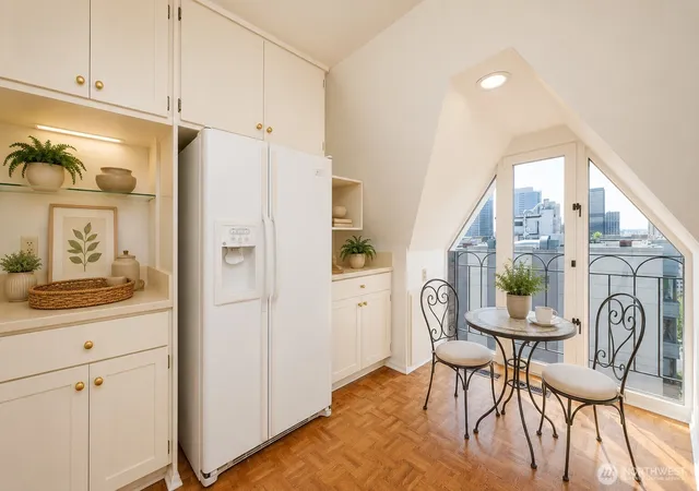 Photo 4 of Condo for sale at 1017 Minor Ave #1401, Seattle, WA 98104 | MLS# NWM2541335 | Listing updated on 2026-09-30