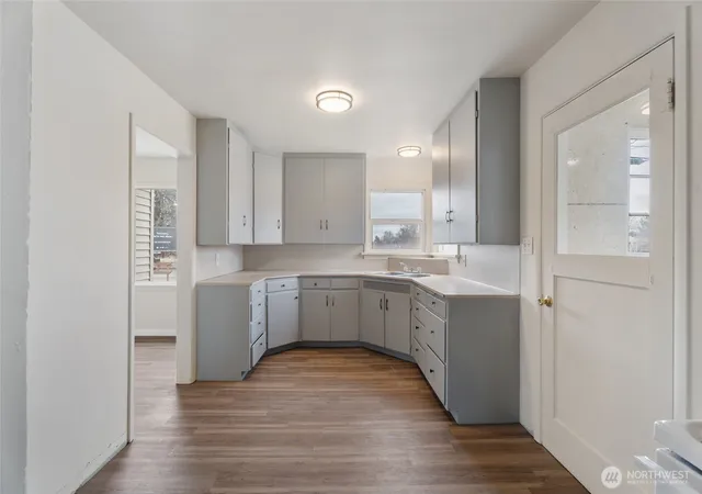 Photo 3 of Multi family home for sale at 70 Ne Rose St, College Place, WA 99324 | MLS# NWM2541341 | Listing updated on 2026-09-22