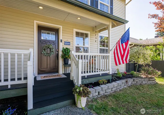 Photo 3 of Sale Pending at 227 S Macleod Ave, Arlington, WA 98223 | MLS# NWM2541353 | Listing updated on 2026-09-25