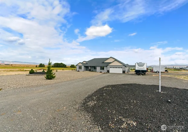 Photo 3 of Single family home for sale at 1510 Bitterbrush Dr, Ellensburg, WA 98926 | MLS# NWM2541377 | Listing updated on 2026-09-22