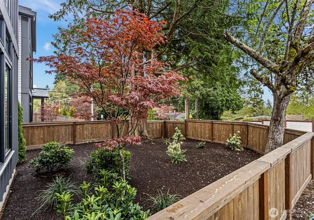 Photo 3 of Single family home for sale at 9315 132nd Avenue Ne, Kirkland, WA 98033 | MLS# NWM2541387 | Listing updated on 2026-09-28