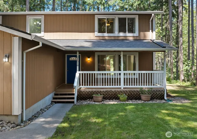 Photo 3 of Single family home for sale at 22518 Bluewater Dr Se, Yelm, WA 98597 | MLS# NWM2541402 | Listing updated on 2026-09-22
