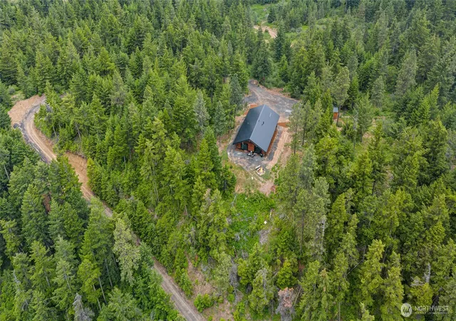 Photo 4 of Single family home for sale at 1336 Black Hawk, Cle Elum, WA 98922 | MLS# NWM2541413 | Listing updated on 2026-09-22