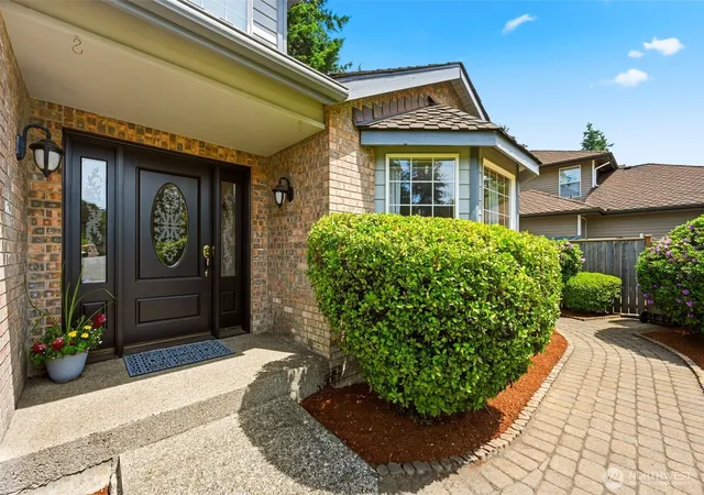 Photo 2 of Sale Pending at 23232 Se 253rd Place, Maple Valley, WA 98038 | MLS# NWM2541419 | Listing updated on 2026-10-01