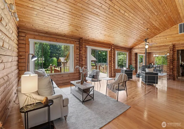 Photo 3 of Single family home for sale at 28121 197th Avenue SE, Kent, WA 98042 | MLS# NWM2541443 | Listing updated on 2026-09-22