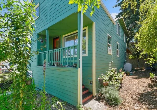Photo 1 of Single family home for sale at 1235 S 101st Street, Seattle, WA 98168 | MLS# NWM2541461 | Listing updated on 2026-09-29