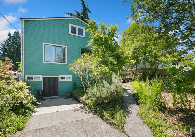 Photo 2 of Single family home for sale at 1235 S 101st Street, Seattle, WA 98168 | MLS# NWM2541461 | Listing updated on 2026-09-29