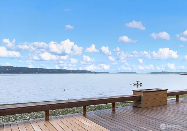 Photo 1 of Single family home for sale at 8116 Naketa Beach Walk, Mukilteo, WA 98275 | MLS# NWM2541467 | Listing updated on 2026-09-22