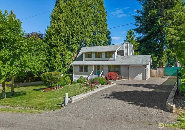 Photo 3 of Sale Pending at 12506 Ne Virginia Ct, Kingston, WA 98346 | MLS# NWM2541480 | Listing updated on 2026-09-28