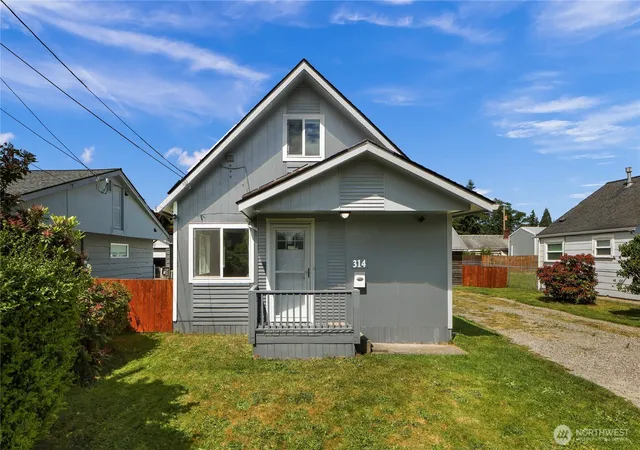 Photo 2 of Sale Pending at 314 Central St, Sedro Woolley, WA 98284 | MLS# NWM2541532 | Listing updated on 2026-09-24