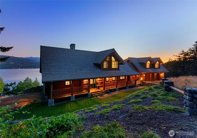 Photo 3 of Single family home for sale at 53 Combs Pl, Port Townsend, WA 98368 | MLS# NWM2541551 | Listing updated on 2026-09-22