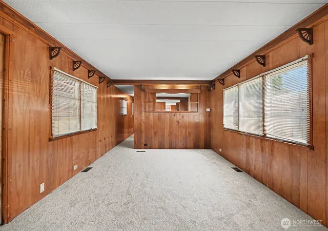 Photo 3 of Manufactured home for sale at 10515 Woodinville Dr #4, Bothell, WA 98011 | MLS# NWM2541577 | Listing updated on 2026-09-21