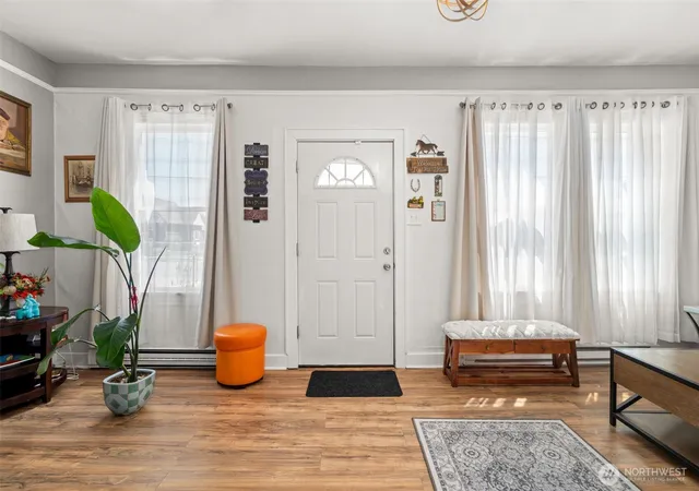 Photo 4 of Sale Pending at 419 Karr Ave, Hoquiam, WA 98550 | MLS# NWM2541582 | Listing updated on 2026-09-23