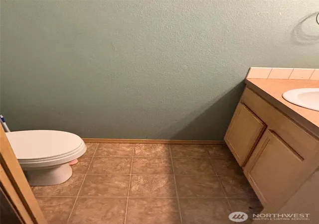Photo 4 of Single family home for sale at 1209 W 32nd Circle, Vancouver, WA 98660 | MLS# NWM2541602 | Listing updated on 2026-09-22