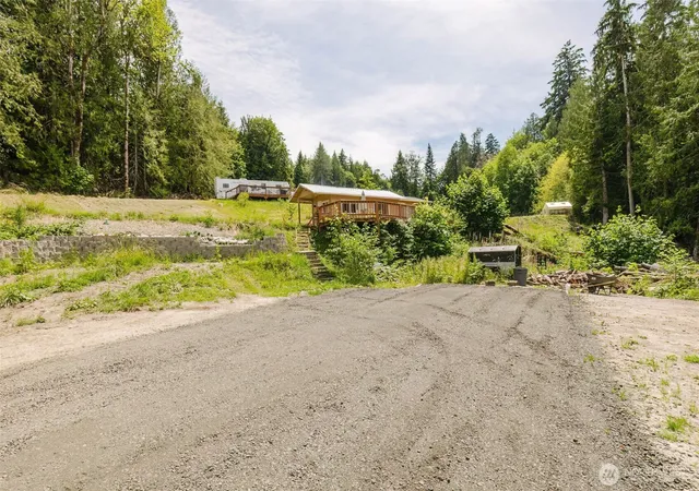 Photo 3 of Single family home for sale at 200 E Cove Dr, Belfair, WA 98528 | MLS# NWM2541605 | Listing updated on 2026-09-22