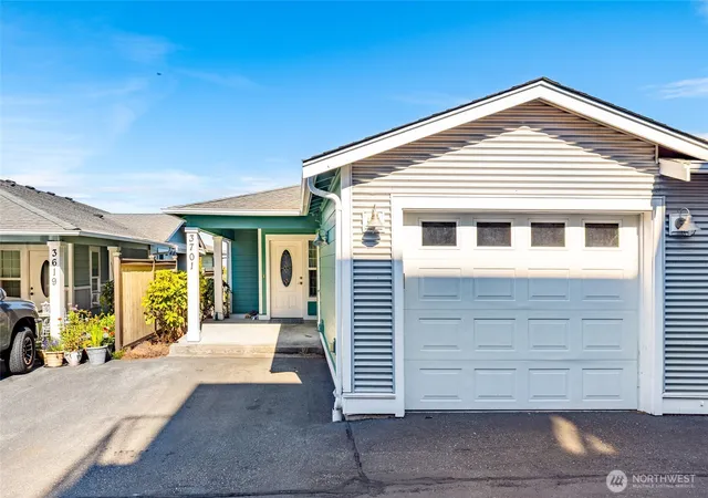Photo 2 of Single family home for sale at 3701 Portage Ln, Anacortes, WA 98221 | MLS# NWM2541612 | Listing updated on 2026-09-23