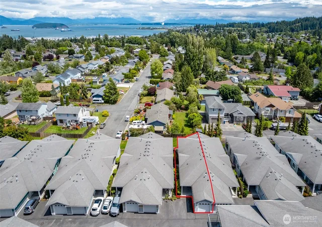 Photo 3 of Single family home for sale at 3701 Portage Ln, Anacortes, WA 98221 | MLS# NWM2541612 | Listing updated on 2026-09-23