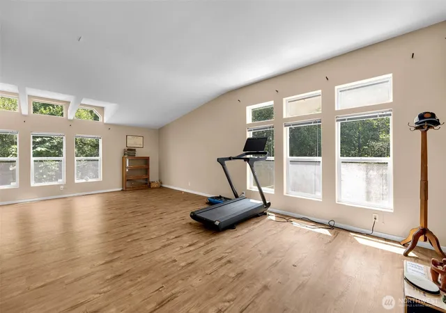 Photo 4 of Manufactured home for sale at 161 Rogers Rd, Kalama, WA 98625 | MLS# NWM2541620 | Listing updated on 2026-09-22