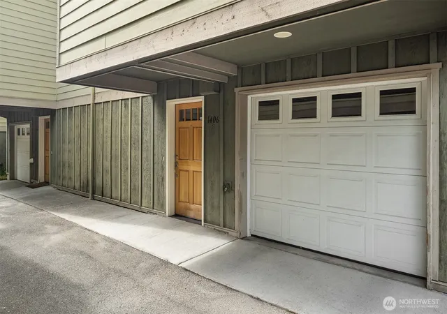 Photo 1 of Townhouse for sale at 1406 N Northgate Way #B, Seattle, WA 98133 | MLS# NWM2541623 | Listing updated on 2026-09-22