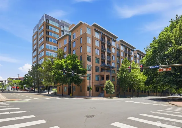 Photo 1 of Condo for sale at 701 Columbia St #612, Vancouver, WA 98660 | MLS# NWM2541639 | Listing updated on 2026-09-22