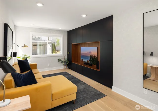 Photo 4 of Townhouse for sale at 7803 NE 123rd Court, Kirkland, WA 98034 | MLS# NWM2541645 | Listing updated on 2026-09-24
