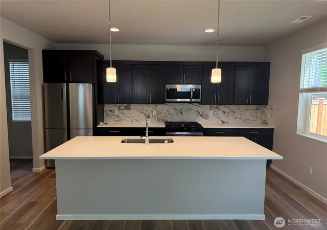 Photo 3 of Single family home for sale at 292 Ne Shadowhawk Ln, Bremerton, WA 98311 | MLS# NWM2541646 | Listing updated on 2026-09-22