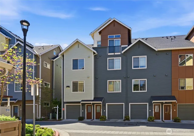 Photo 1 of Townhouse for sale at 15865 Ne 14th Road, Bellevue, WA 98008 | MLS# NWM2541673 | Listing updated on 2026-09-22