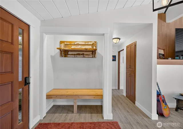 Photo 3 of Single family home for sale at 421 Umatilla Dr, La Conner, WA 98257 | MLS# NWM2541711 | Listing updated on 2026-09-22