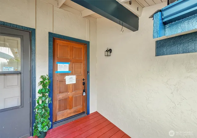 Photo 3 of Townhouse for sale at 31721 47th Lane SW #C, Federal Way, WA 98023 | MLS# NWM2541736 | Listing updated on 2026-09-29