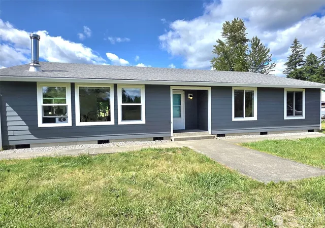 Photo 1 of Single family home for sale at 11916 Fillman Rd Se, Rainier, WA 98576 | MLS# NWM2541741 | Listing updated on 2026-09-22